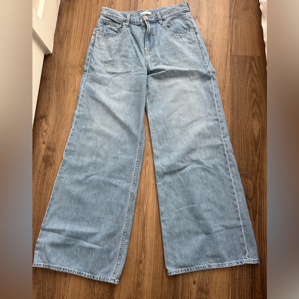 Uniqlo size M wide leg jeans